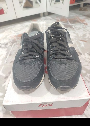 iki adet orjinal Tommy Hilfiger ayakkabı 42 no - Görsel 5