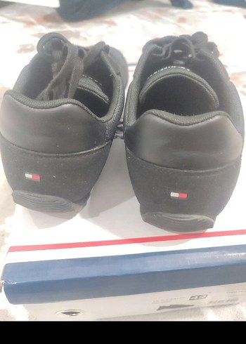 iki adet orjinal Tommy Hilfiger ayakkabı 42 no - Görsel 3