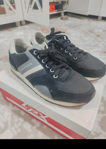 iki adet orjinal Tommy Hilfiger ayakkabı 42 no - Görsel 6