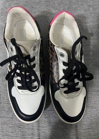 nine West leoparlı sneaker 38 no bı veya iki kere giyilmiş - Görsel 2