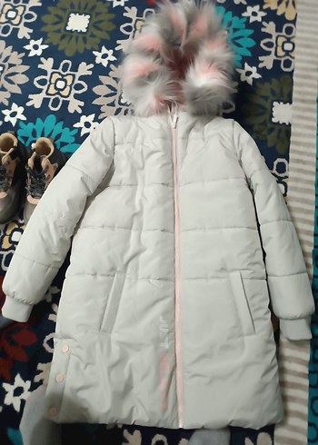 Uzun Beyaz Kadın Kışlık Mont - Görsel 2