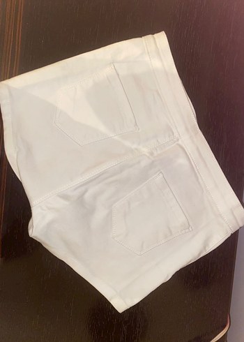 Kadın Beyaz mini şort - Görsel 2