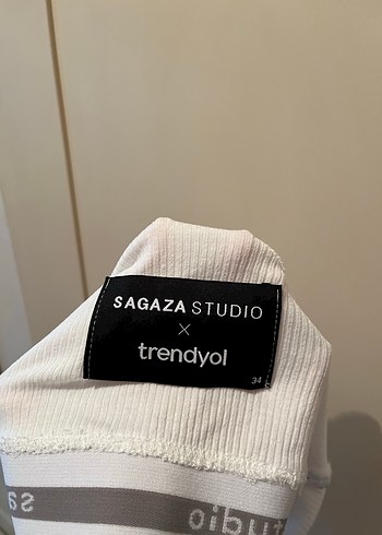 Beyaz halter yaka Crop - Görsel 4