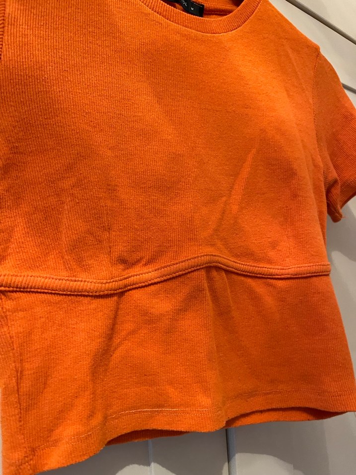 Turuncu Kısa Kollu Crop Top - Görsel 4