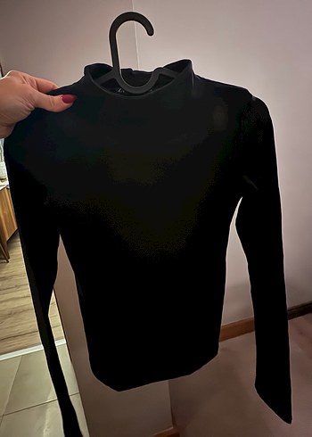xs Beden Zara siyah balıkçı yaka uzun kollu tişört xs