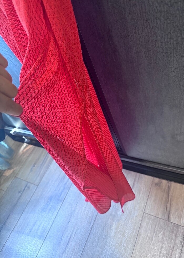 Uzun kırmızı plaj elbisesi - Görsel 3