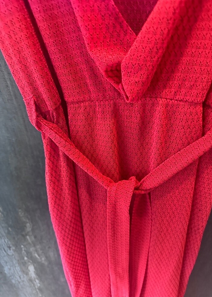 Uzun kırmızı plaj elbisesi - Görsel 4