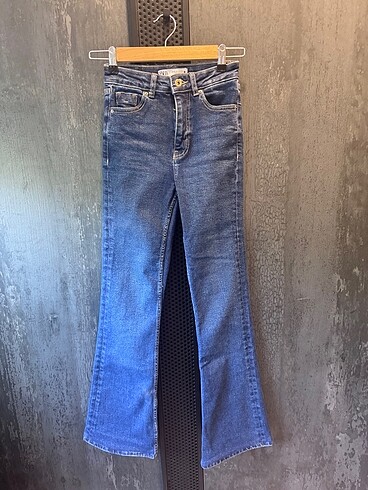 Zara 32 beden (xxs) flare yüksek bel jean