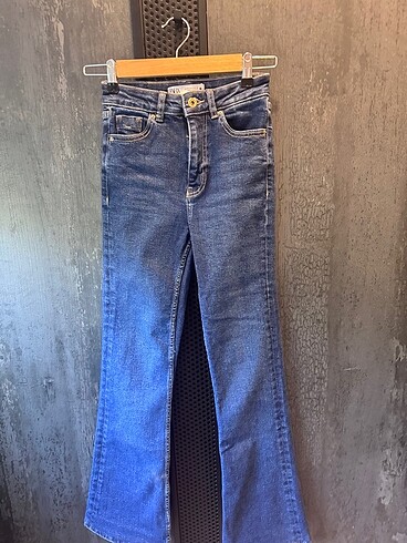 Zara Zara 32 beden (xxs) flare yüksek bel jean