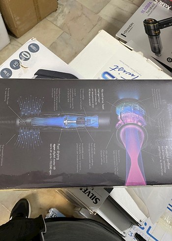  Beden Dyson Supersonic Saç Kurutma Makinesi
