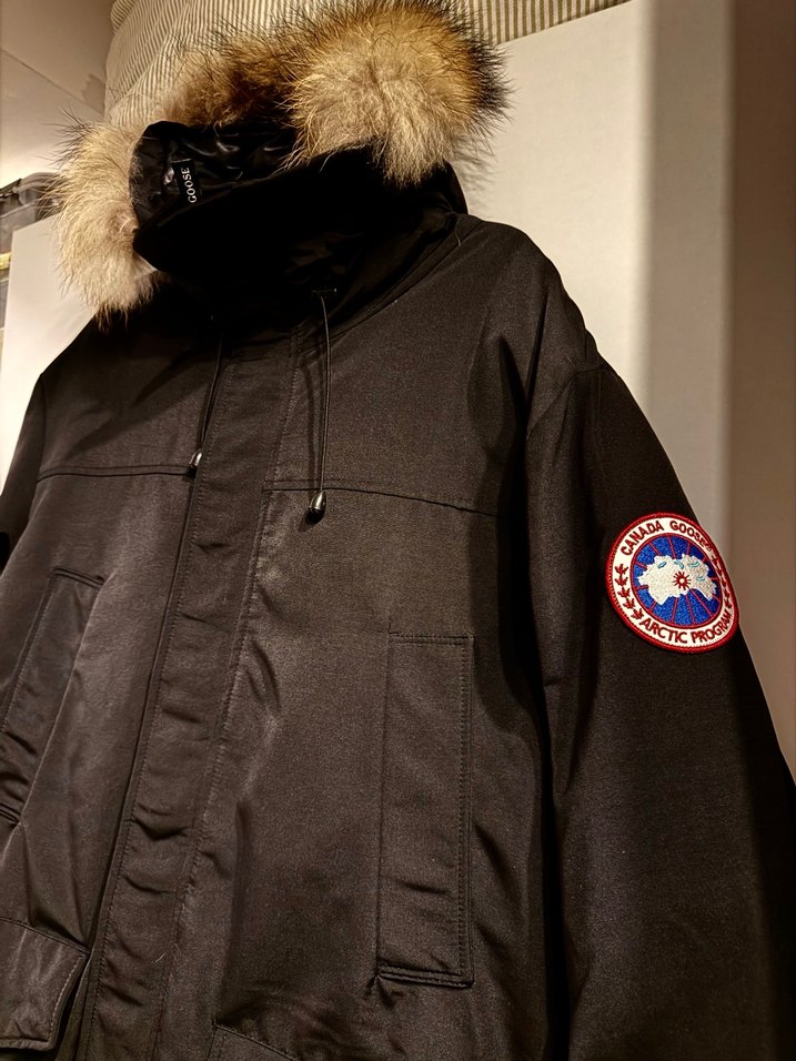 Canada goose (siyah L beden parka) temizdir - Görsel 2