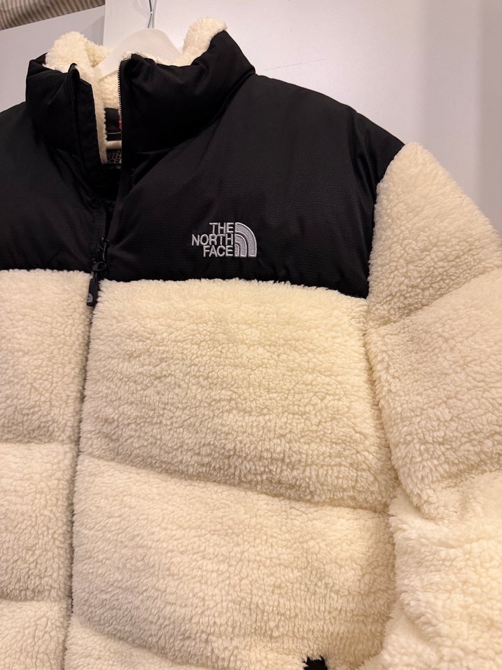 The North Face Erkek Beyaz Kürklü Mont - Görsel 2