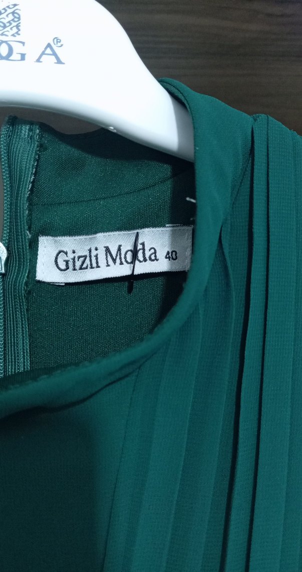 Yeşil Piliseli Uzun Kadın Elbise - Görsel 3