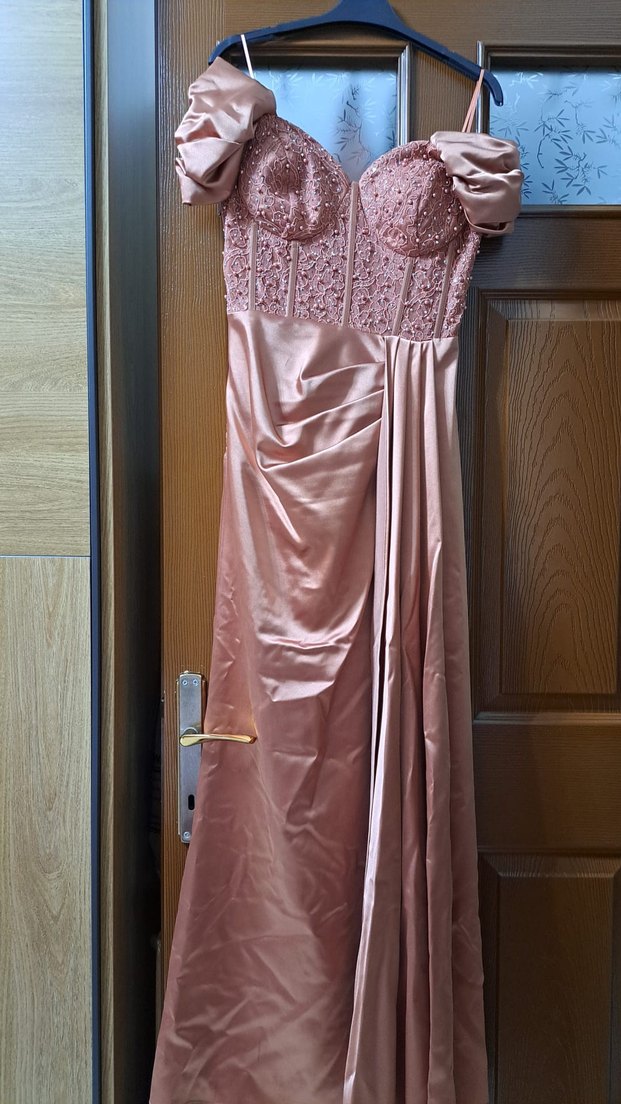 Camel Renk Drapeli Straplez Abiye Elbise - Görsel 2