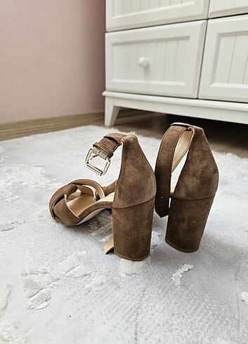 Topuklu ayakkabi - Görsel 2