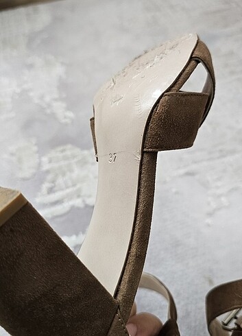 Topuklu ayakkabi - Görsel 3