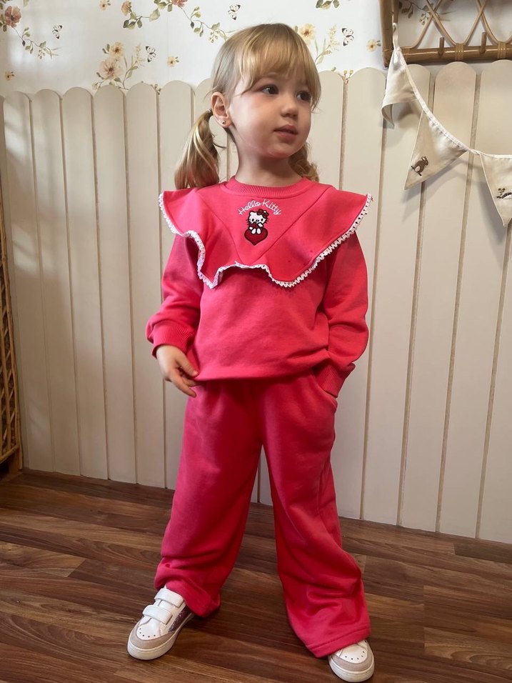 Pembe Fırfırlı Hello Kitty Nakışlı Kız Eşofman Takımı - Görsel 5