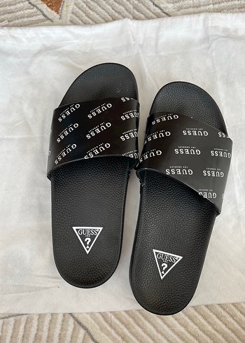 Guess GUESS Orjinal Siyah Kadın Dolgu Topuk Terlikler yana kaydırını