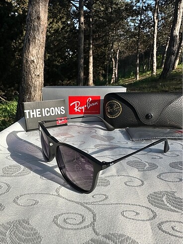 Ray Ban RAY-BAN RB4187 CHRIS 622/8G UNISEX