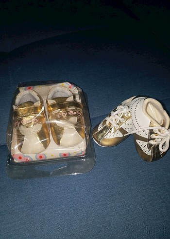 Kız Bebek Altın Parlak İlk Adım Ayakkabısı - Görsel 2