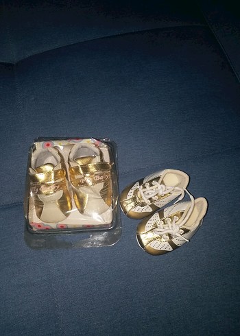 Kız Bebek Altın Parlak İlk Adım Ayakkabısı - Görsel 3