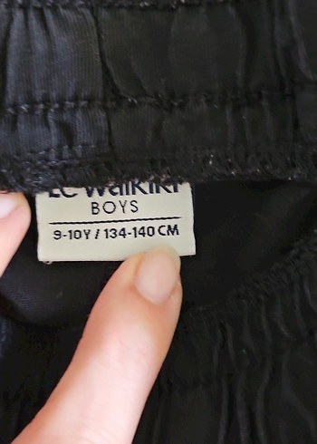 9 Yaş Beden Siyah Erkek Çocuk Rahat Kesim Şort