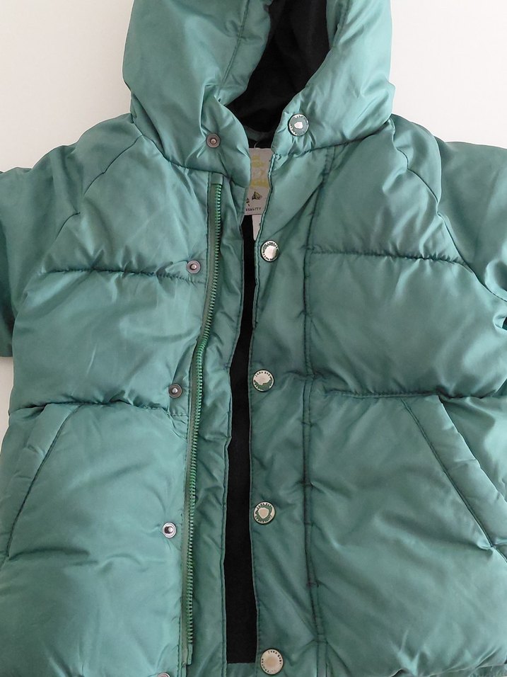 Yeşil Erkek Çocuk Kapüşonlu Mont - Görsel 3