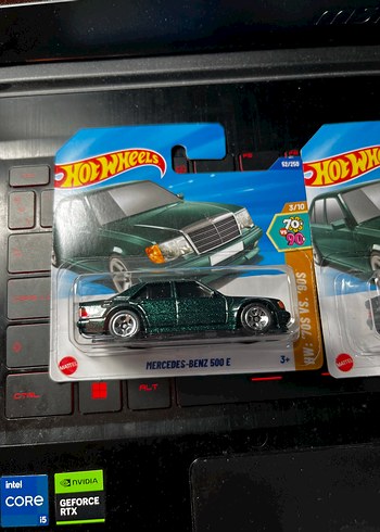 Beden Renk Siyah Hot Wheels Mercedes-Benz 500 E Oyuncak Araba