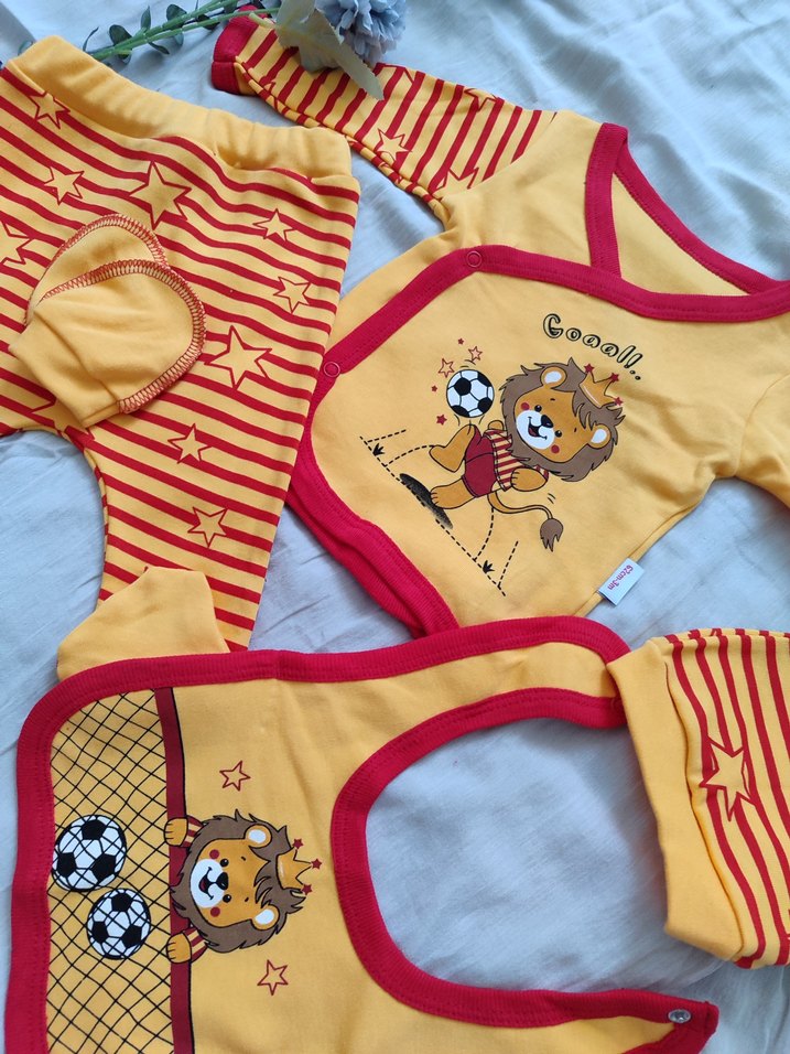 Sarı Renkli Aslan Baskılı Bebek Hastane Kıyafeti - Görsel 2