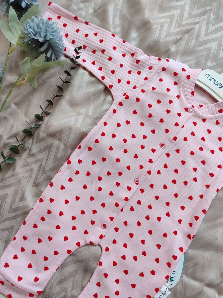 Uzun Kollu Pembe Kalp Desenli Bebek Tulumu - Görsel 5