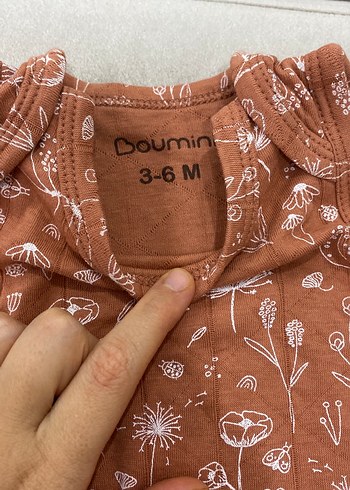 3 Ay Beden Boumini marka 3-6 ay Kahverengi Çiçek Desenli Kolsuz body