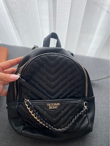 VICTORIA SECRET MİNİ SIRT ÇANTASI