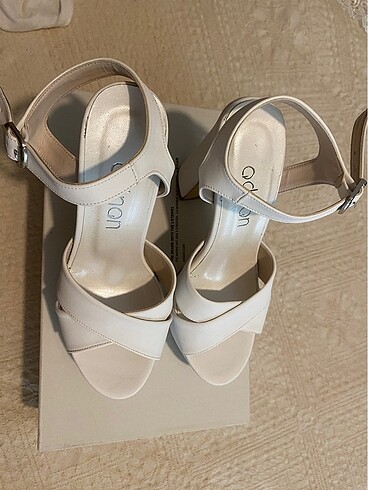 36 numara tam beyaz topuklu ayakkabı. - Görsel 3
