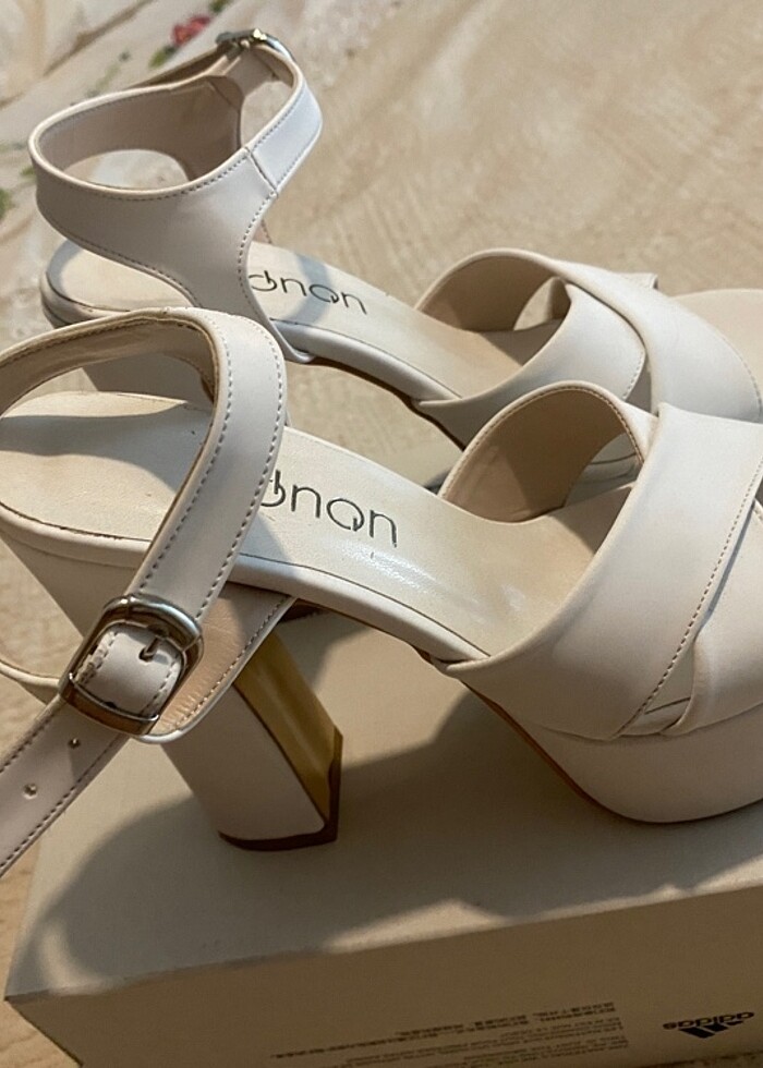 36 numara tam beyaz topuklu ayakkabı. - Görsel 2