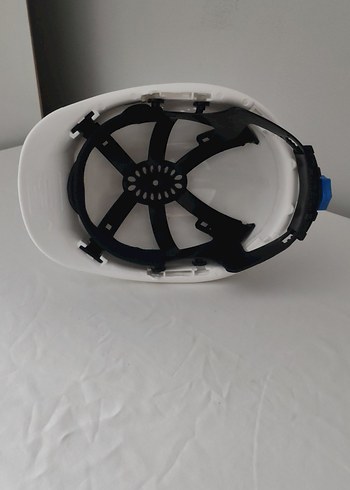 Beyaz Plastik Motosiklet Kaskı - Görsel 5