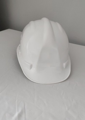 Beyaz Plastik Motosiklet Kaskı - Görsel 2