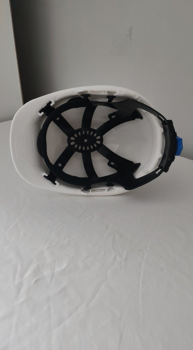 Beyaz Plastik Motosiklet Kaskı - Görsel 5