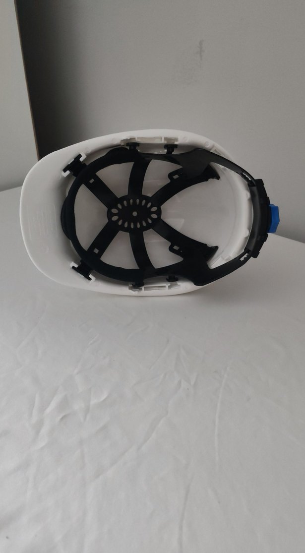 Beyaz Plastik Motosiklet Kaskı - Görsel 4