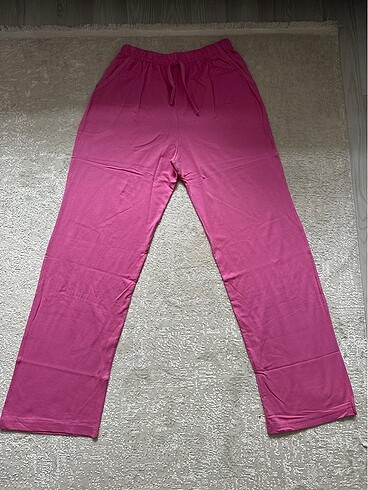 xl Beden Çizgili Pembe Pijama Takımı