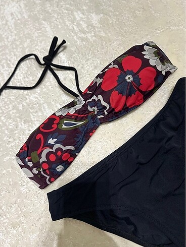 Diğer Çiçek desenli bikini takımı