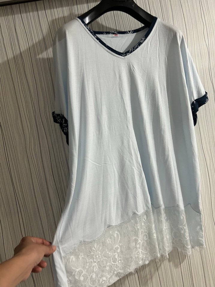 Kısa Kol V Yaka Dantel Detay 3XL Mavi Bluz - Görsel 2