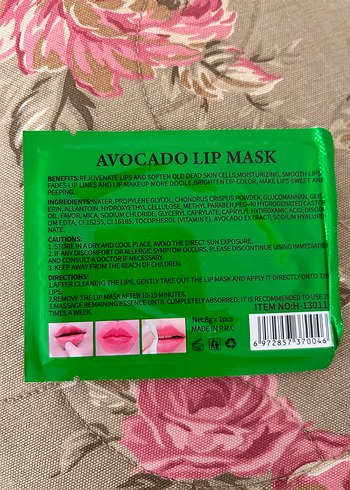 Huda Beauty Avokado Nemlendirici Dudak Maskesi - Görsel 2