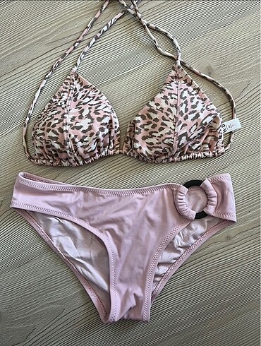 Kyo Bikini Takım