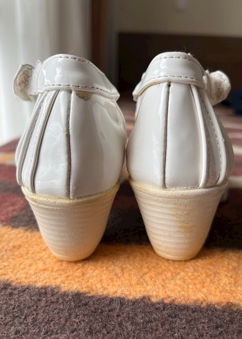 Kız Çocuk Beyaz Fırfırlı Topuklu Ayakkabı - Görsel 5