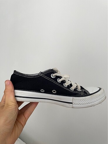 37 Beden siyah Renk Converse Ayakkabı