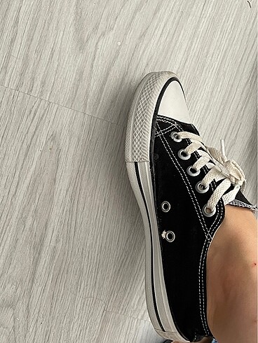 37 Beden Converse Ayakkabı