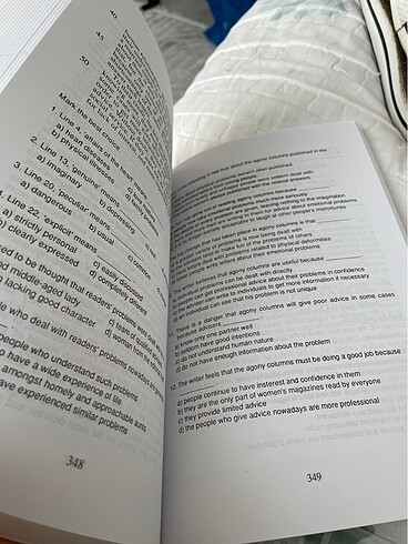  Beden READER AT WORK 2