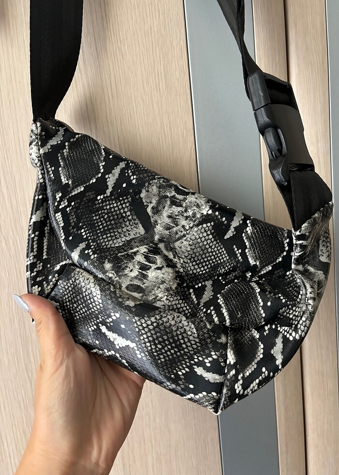 Yılan derisi çanta - Görsel 4