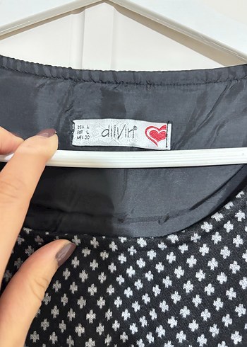 Kısa Kollu Puantiyeli Siyah Midi Elbise - Görsel 3