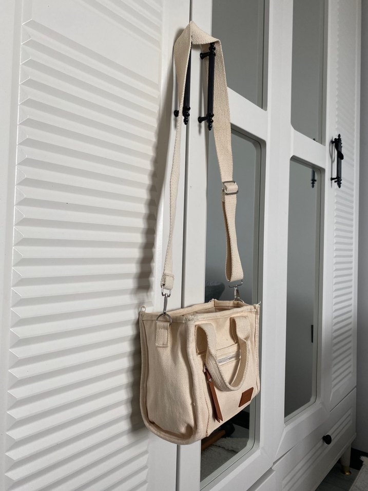 Bej Minimalist Günlük Kadın Çantası - Görsel 3